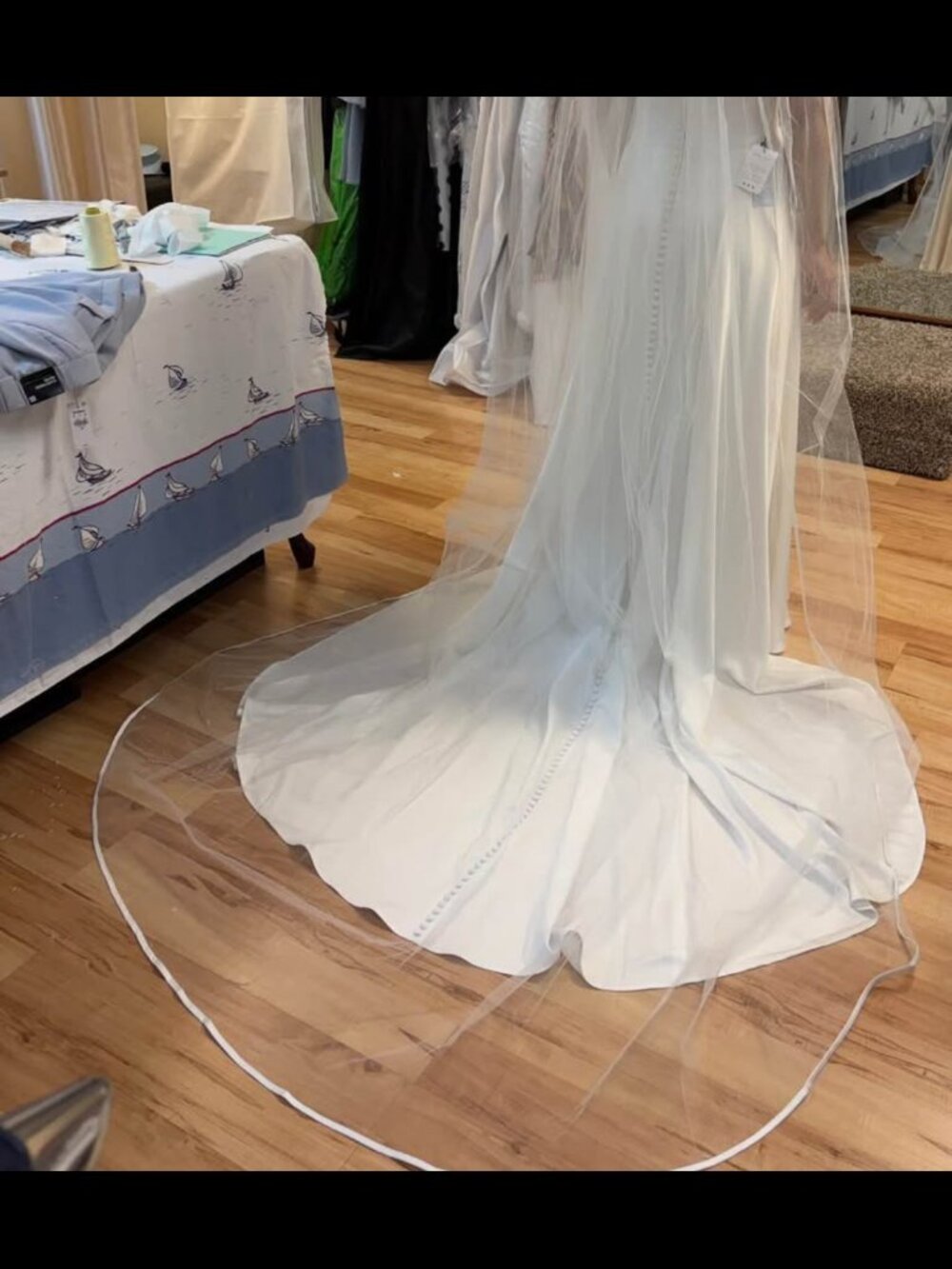 Cathedral Veil with Ivory Trim